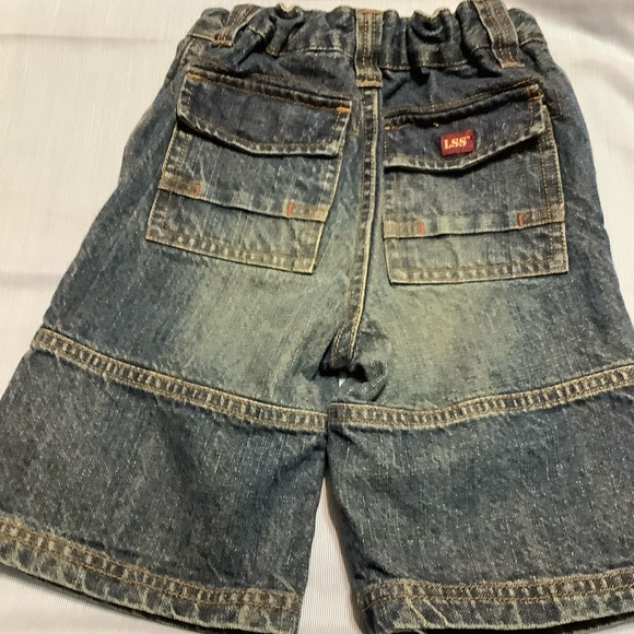 3/$20 Levi’s denim shorts 2T. Elastic adj in waist - Picture 11 of 12